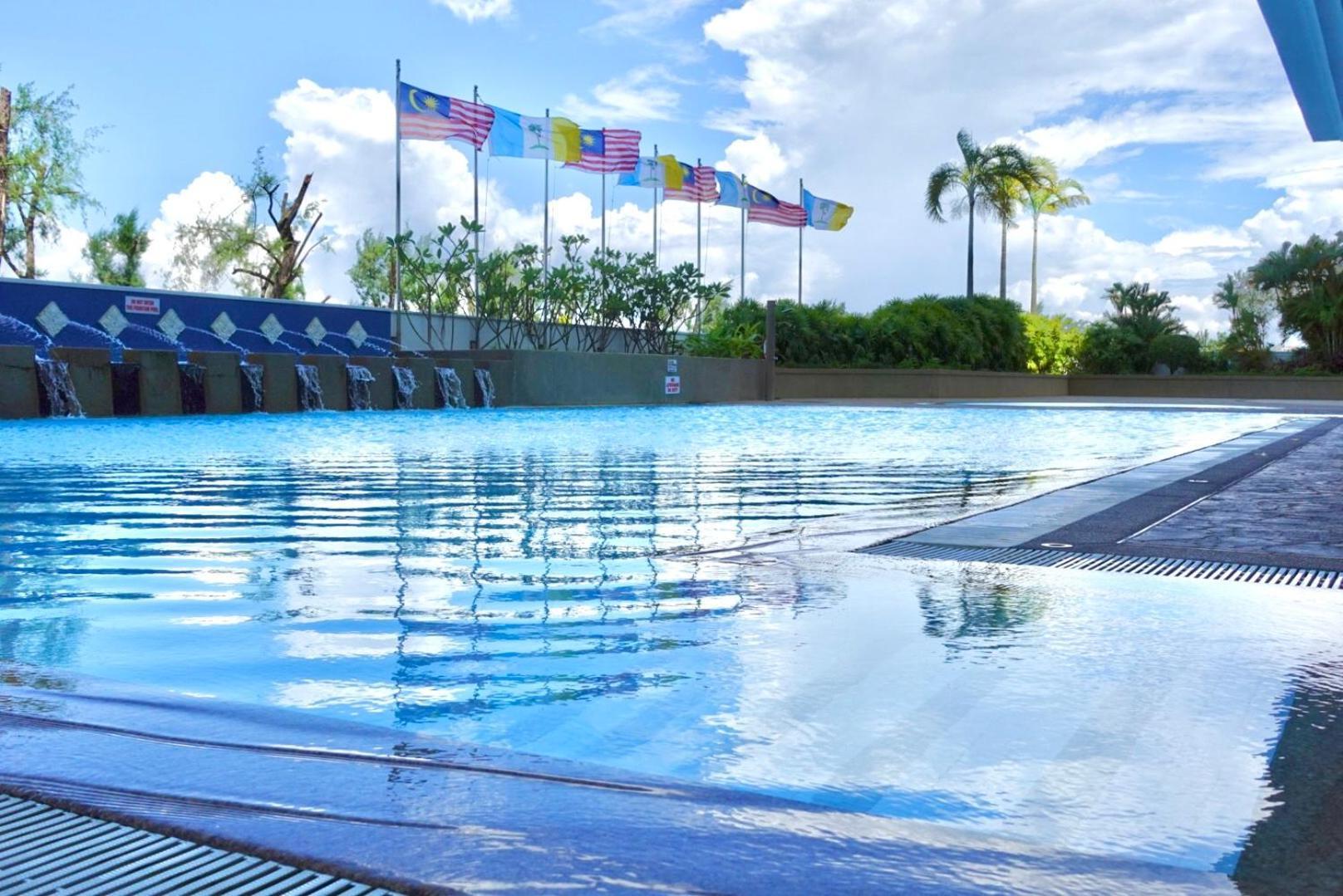 Gurney Bay Hotel, A Parkroyal Partner Hotel Джорджтаун Екстер'єр фото
