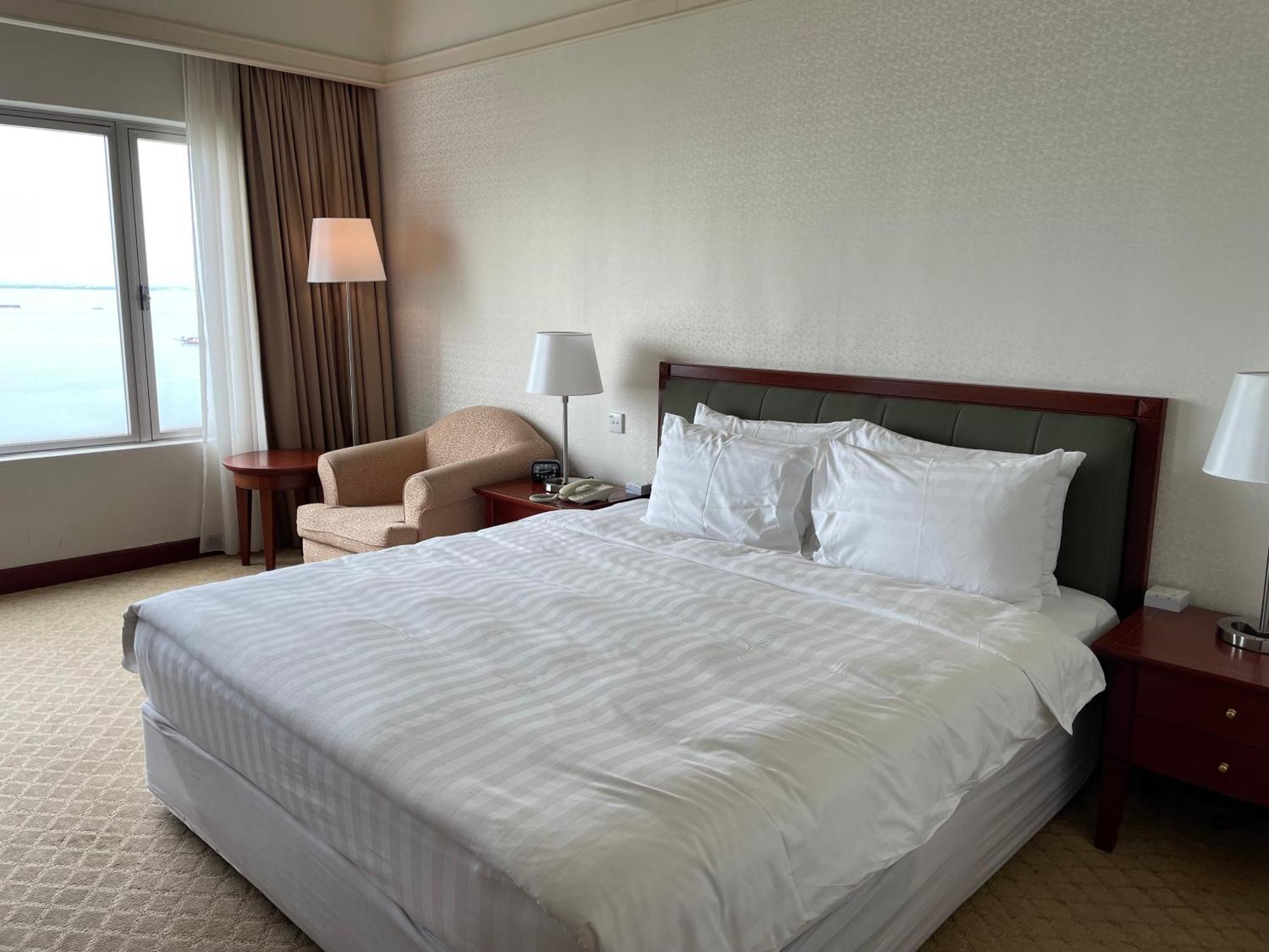 Gurney Bay Hotel, A Parkroyal Partner Hotel Джорджтаун Екстер'єр фото